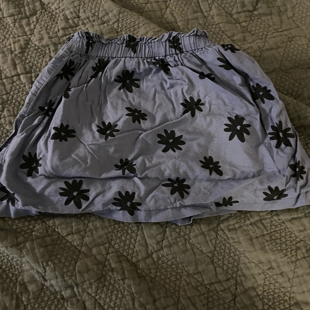 Girls blue Gap floral skirt. Size 4